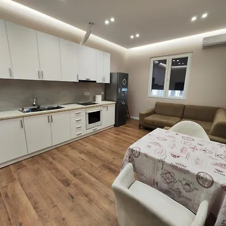 Pandora's Box アパート ティラナ